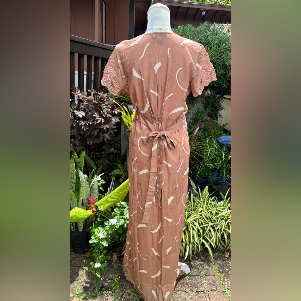 YIREH Isabella Wrap Maxi in Clay, size Small, NWT - Picture 5 of 13
